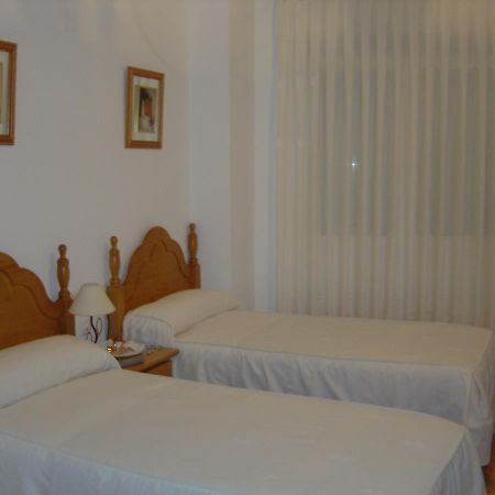 Hostal D'Ernes Alcala del Jucar Exterior foto